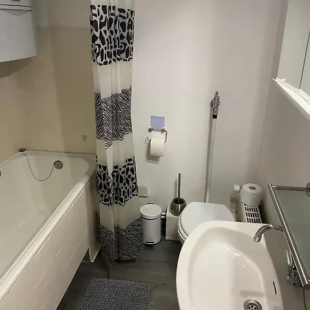 Monteurwohnung Haus 2 Διαμέρισμα *